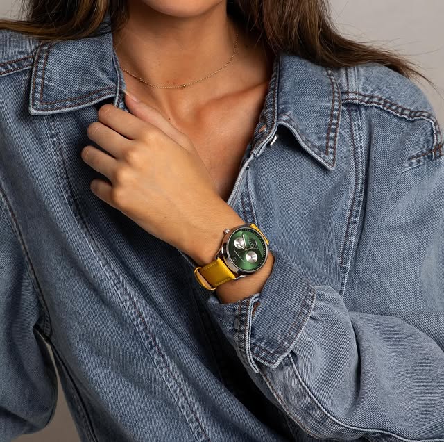 Why Colourful Watches Are a Must-Have This Season